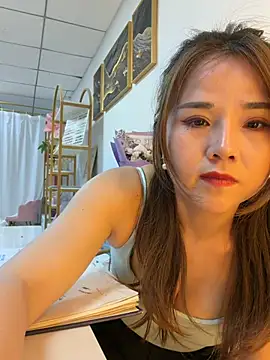 efangfang (F young) - 在店里脱内裤🩲