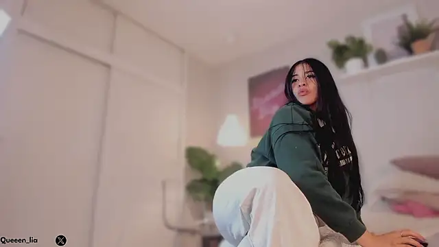 queen_liana - Queen_liana's free webcam - UK Sex Cams