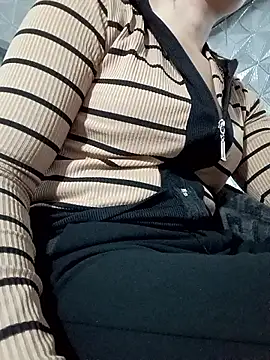 nat-tri - Nat-tri's free webcam