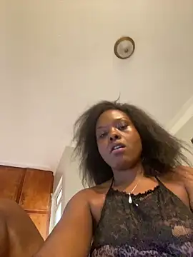 dellah27 (F young) - Ride dildo on the table 💦💙