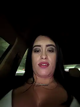 MissNyraSecret webcam