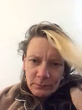 missamber21 - MissAmber21's free webcam - UK Sex Cams