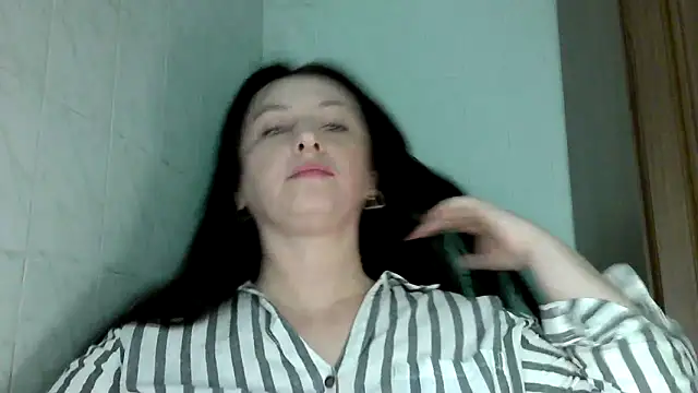 melinaax (F milf) - lift my spirits to the fire