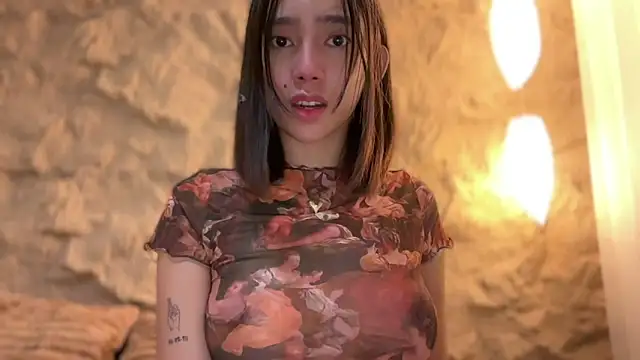 GenesisCastillano live sex cam