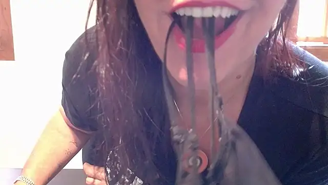 lindagoddess75 - Lindagoddess75's free webcam - UK Sex Cams