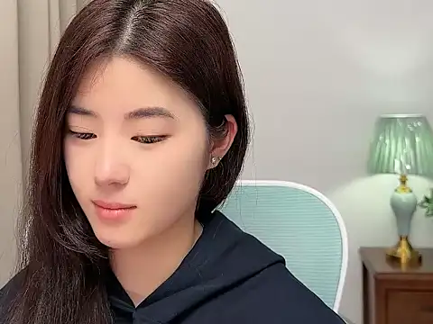 nicole20266 (F teen) - 第四天努力发光，做你的小太阳