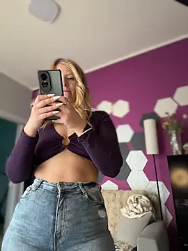 anastasiaaniess - AnastasiaAniess's free webcam - UK Sex Cams