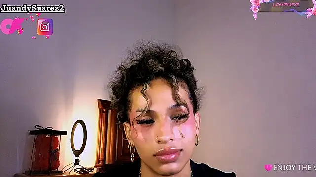 Abby_bella09 live sex cam