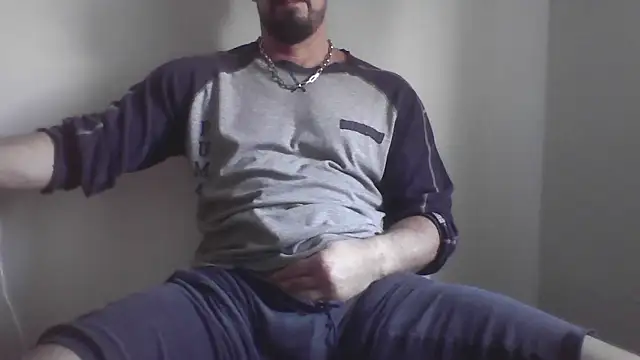 fl3xxx1 (Ask my age) - #bisexuals #brunettes #cam2cam #daddies #dirty-talk #erotic-dance #hd #masturbation #middle-priced-privates #muscular #sexting #small-audience #striptease #white