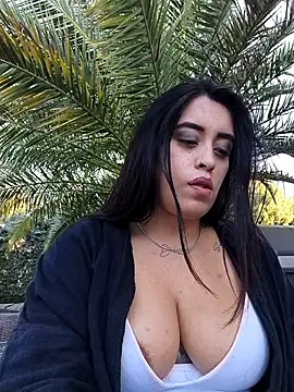 MissNyraSecret live sex cam