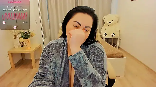 nina_more - Nina_More's free webcam - UK Sex Cams