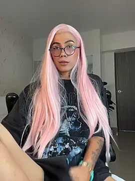 miss_tatiana_ (T young) - OUT SHORT AND JERK OFF