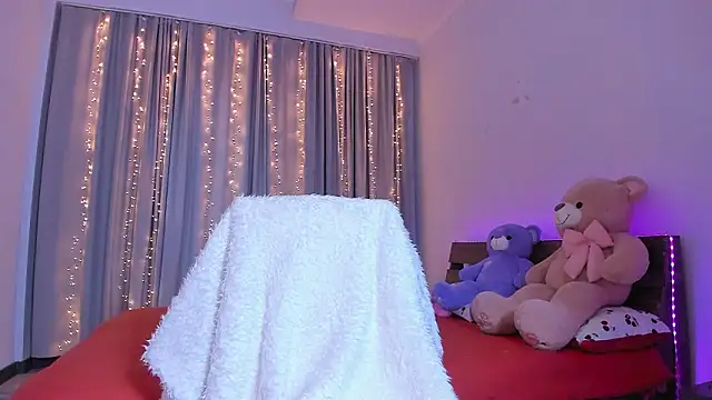 dollyaa - Dollyaa's free webcam - UK Sex Cams