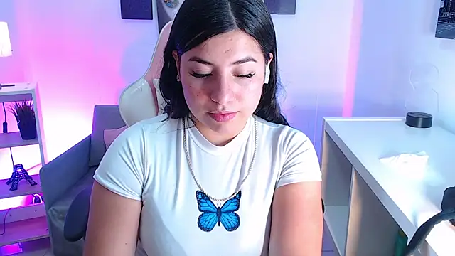 emily_jewell1 - Emily_jewell1's free webcam - UK Sex Cams