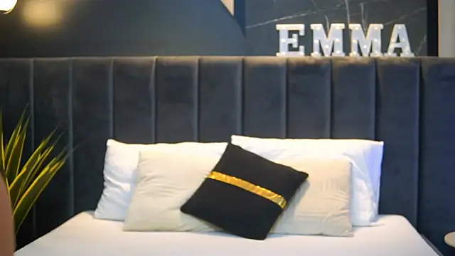 NikiPearl live sex cam