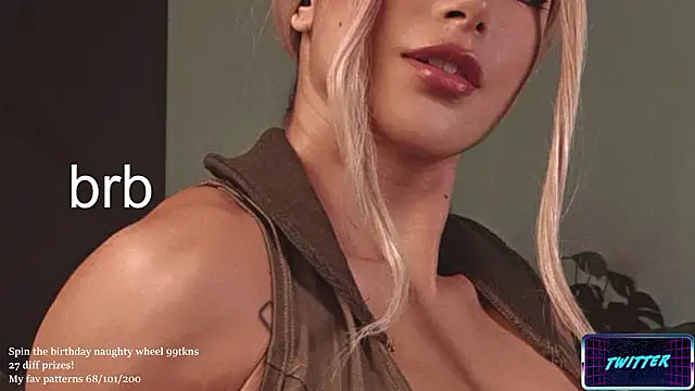 LucyAllenX live sex cam