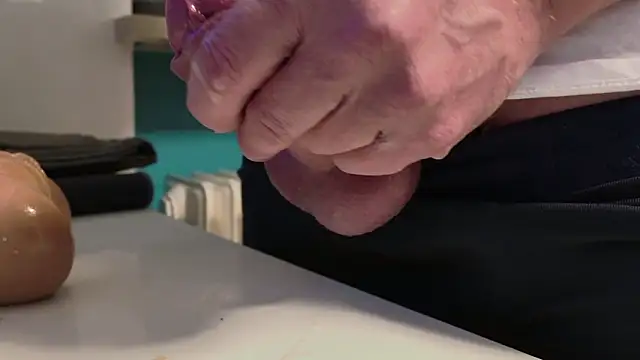 nylonhype - NylonHype's free webcam - UK Sex Cams