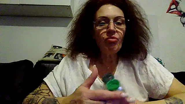 rubyyrosee - RubyyRosee's free webcam - UK Sex Cams