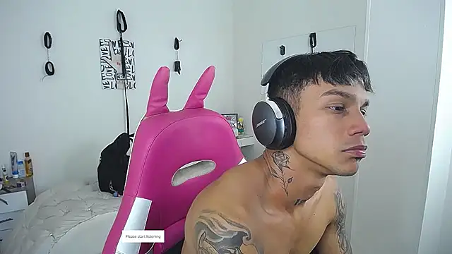 Leonard_Price live sex cam