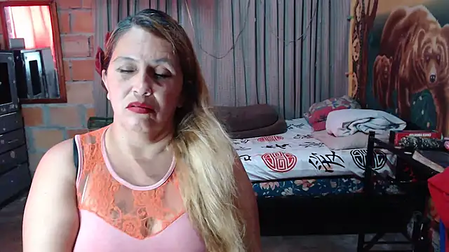 mom_son_dirty - Mom_son_dirty's free webcam - UK Sex Cams