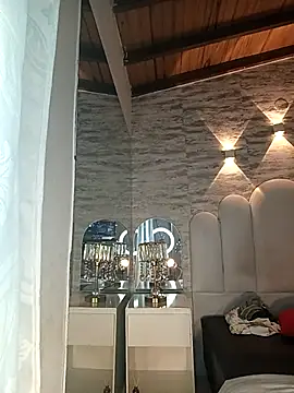 Webcam Model (Kristy1_) is live