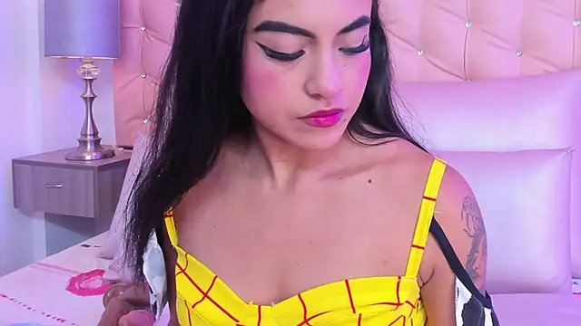 leslie_bussh_ (F young) - SPANK ASS 10X