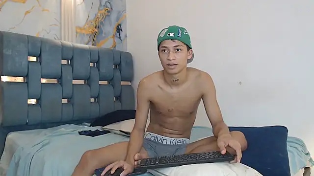 GOLD_BOYS webcam