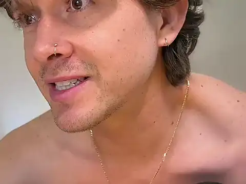 mcklister_kinky_feets - Mcklister_kinky_feets's free webcam - UK Sex Cams