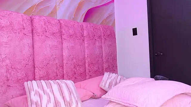 kendal_rossi live sex cam