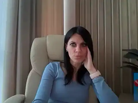 InjaAtHome live sex cam