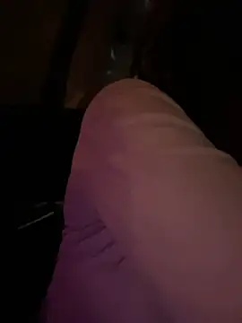 美女littleqiu在线直播