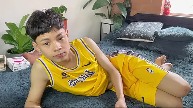 andy_belier23 (M twink) - masturbation for an hour