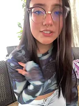 StrawberryPink_ webcam