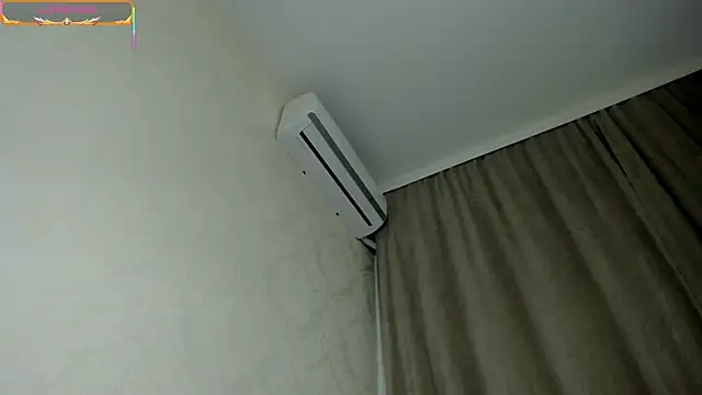 free-of-farraday (F young) - Show boobs