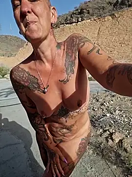 emma_milf25 (F mature) - Free Boobs 🍒 in Public