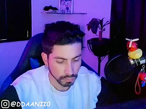 ddaanii0 - Ddaanii0's free webcam - UK Sex Cams