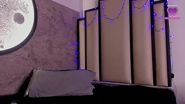 Melody-Joness live sex cam