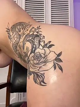 emmaacastro (F young) - cowgirl riding black dildo