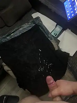 flamur_albania (Ask my age) - my cum