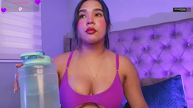 mylarossi - Mylarossi's free webcam - UK Sex Cams