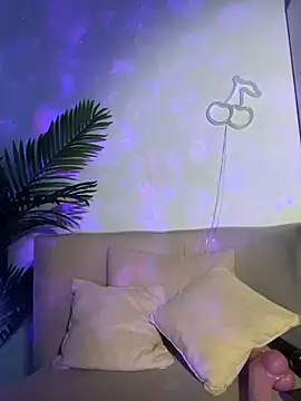 miafoxie_ - MiaFoxie_'s free webcam - UK Sex Cams