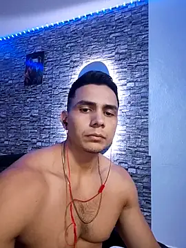 ChoreyTaiylor live sex cam