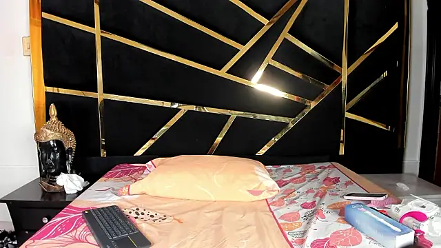 megandangelo - MeganDangelo's free webcam - UK Sex Cams