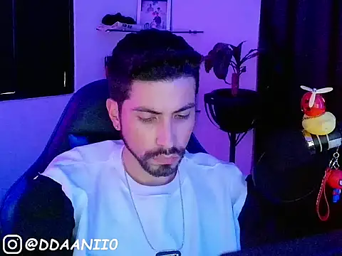 ddaanii0 - Ddaanii0's free webcam - UK Sex Cams