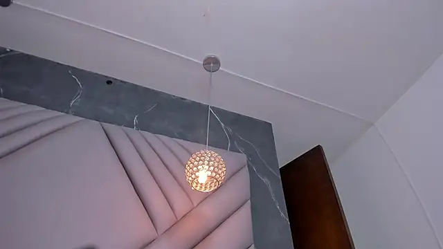 ibbie_drastic (F young) - Plug Anal 😈