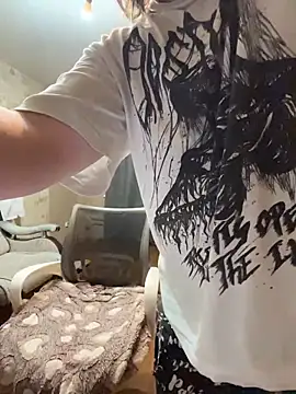 desiredude9 (Ask my age) - Pants down and loud spanks