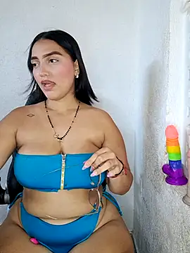 Webcam Model (Mia_em)  is live.Free join now!