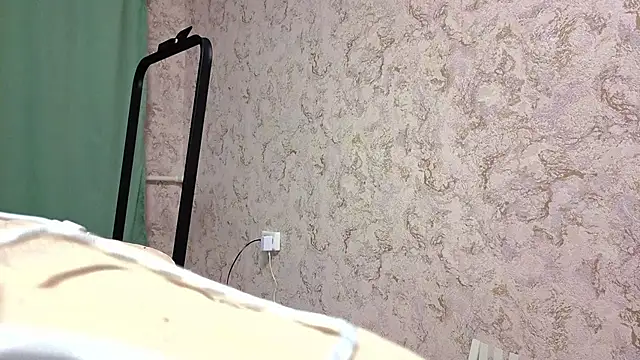 baiambel_mi - Baiambel_Mi's free webcam - UK Sex Cams