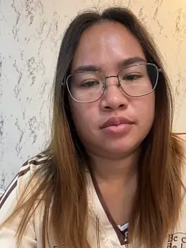 Ponthip live sex cam