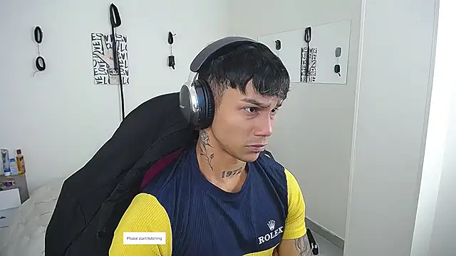 Leonard_Price webcam